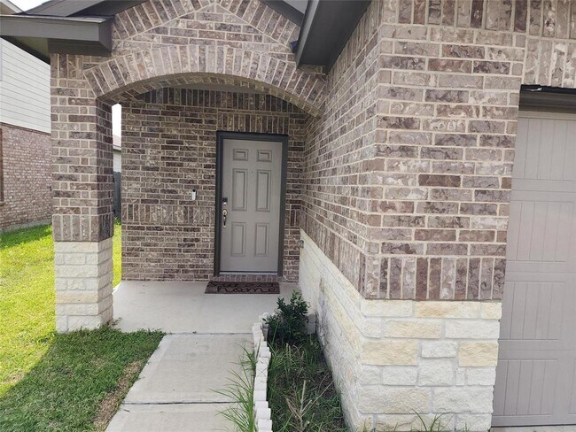 Building Photo - 2434 Heritage Ct
