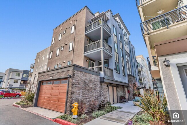 Foto del edificio - 1452 Nightshade Rd