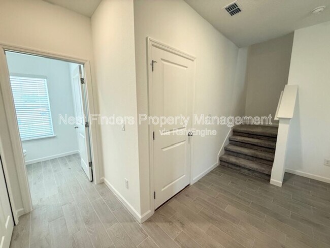 Foto del edificio - 6923 Gable Grv Ave