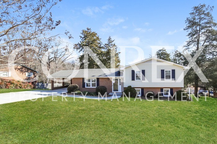 Primary Photo - 449 Mendenhall Dr