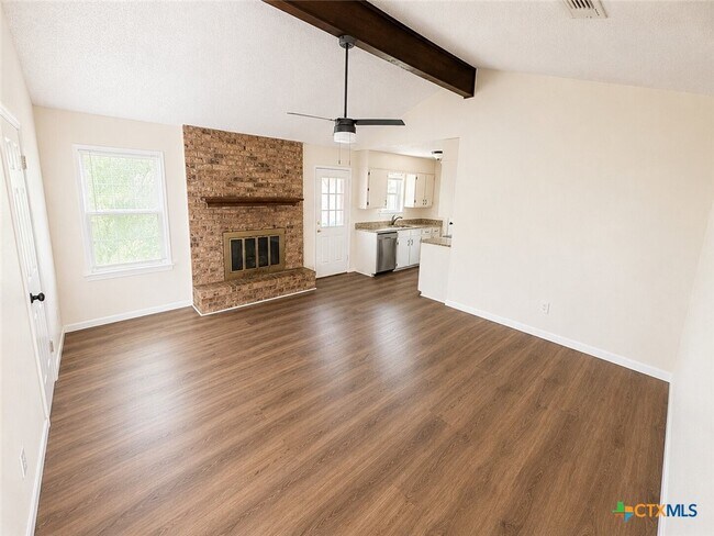 Building Photo - 1709 Shoemaker Dr