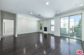 Foto del edificio - 10639 Woodbridge St