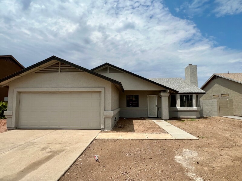 Primary Photo - 7348 W Colter St
