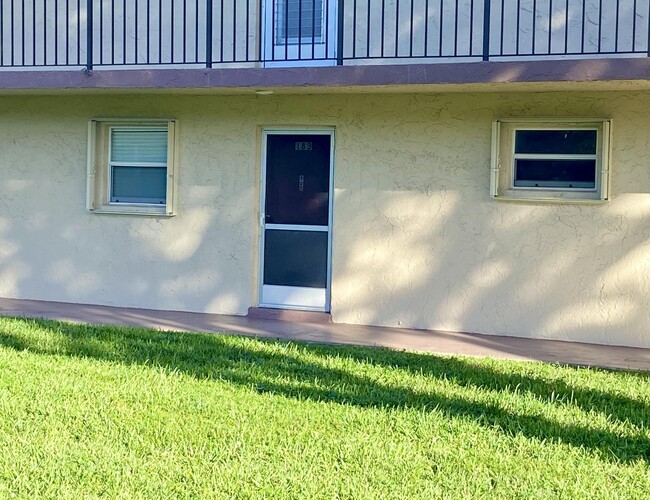 Building Photo - 702 Lori Dr