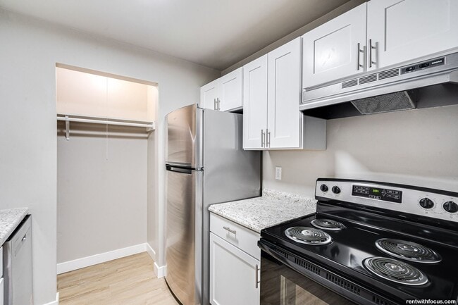 Interior Photo - Canopy Collection - Canopy Ridge