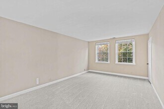 Building Photo - 3441 S Stafford St