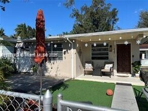 Building Photo - 3287 NW 13th Terrace