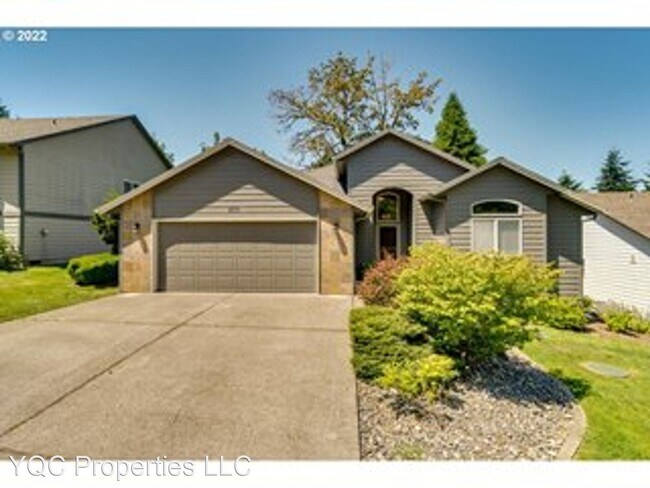 Foto del edificio - 3 br, 2 bath House - 2733 NW Julia St