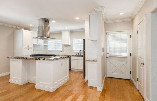 Foto del edificio - 25461 Cole St