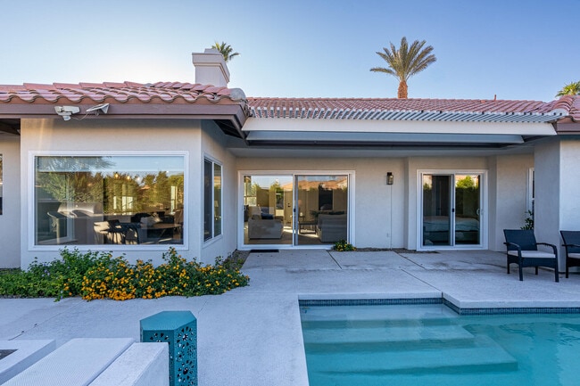 Foto del edificio - 40270 Eastwood Ln