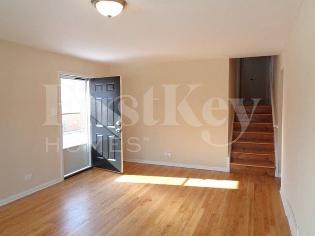 Building Photo - 14812 Ellis Ave
