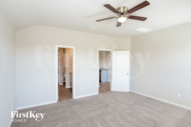 Foto del edificio - 6775 Hatchery Way