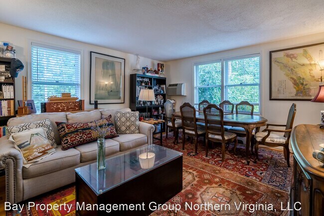 Foto del edificio - 1 br, 1 bath House - 108 GEORGE MASON DR. ...