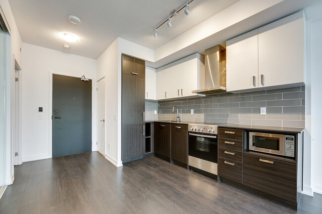 Photo du bâtiment - 125 Redpath Ave