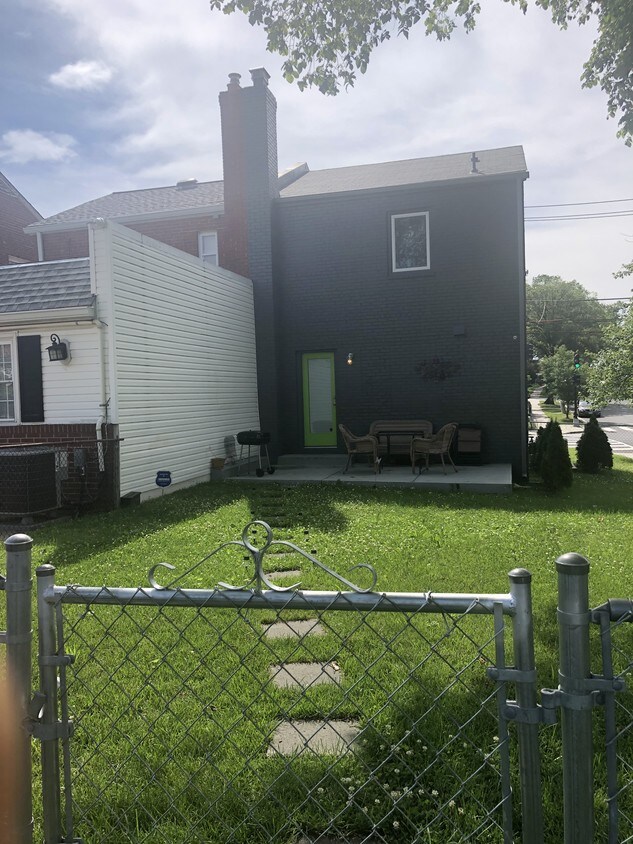 Foto principal - 400 Riggs Rd NE