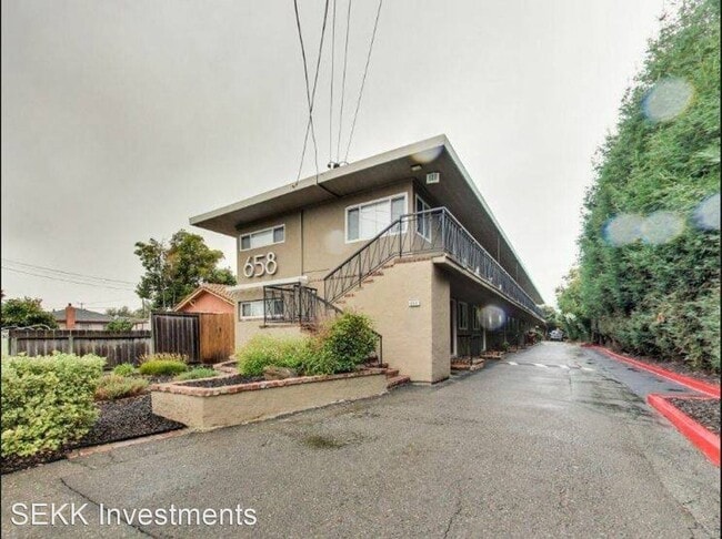 Building Photo - 1 br, 1 bath Apartment - 658 Cherry Way