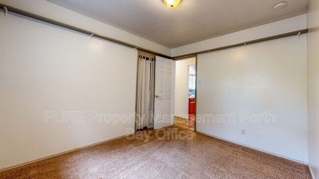 Building Photo - 507 Antonio St