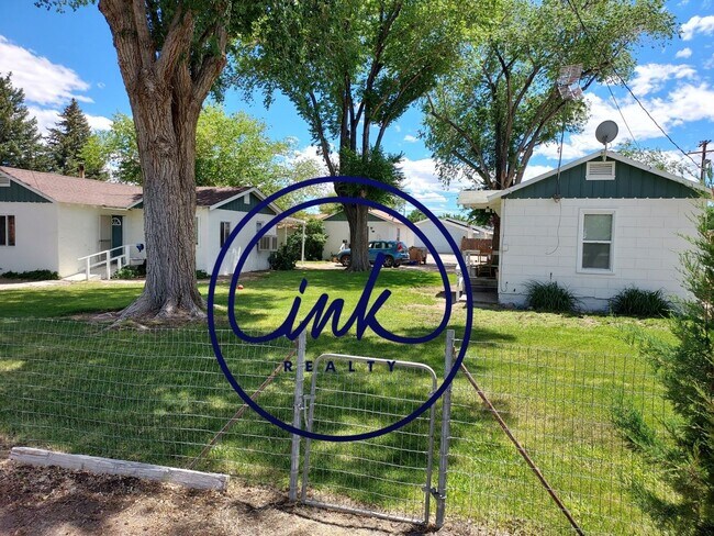 Foto del edificio - Available  - 1 Bed 1 Bath House $1,000 a month