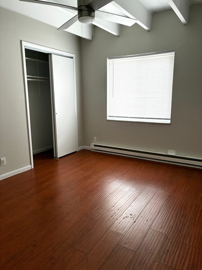 Photo - 728 Ohio Pike (Cincinnati, OH) Apartment