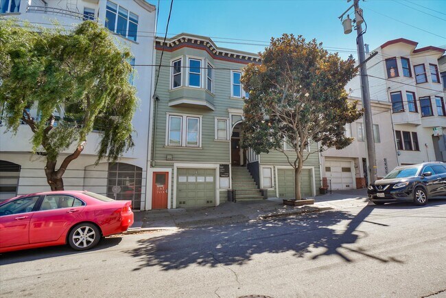 Building Photo - 741 Filbert St