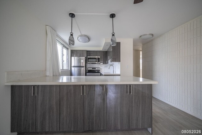 Building Photo - $2500.00 | 2br/1ba Condominium in Lakeview Sands