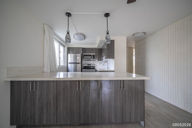 Foto del edificio - $2500.00 | 2br/1ba Condominium in Lakeview Sands