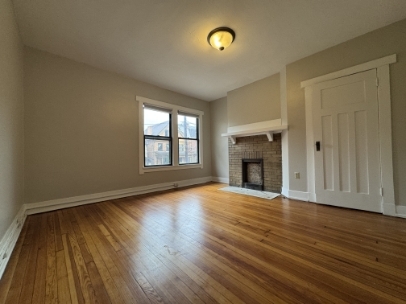 Master Bedroom - 306 Barnes St