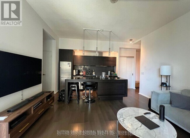 Photo du bâtiment - 8 Charlotte St