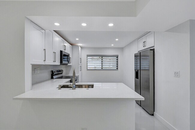 Foto del edificio - 15378 Lakes of Delray Blvd