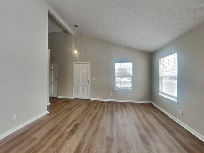 Building Photo - 10129 Arapahoe Dr