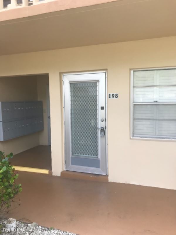 Foto del edificio - 1 br, 1 bath Condo - 198 Coventry I