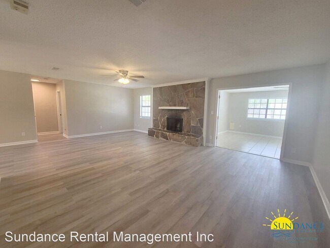 Building Photo - 4 br, 2 bath House - 709 Swan Lane