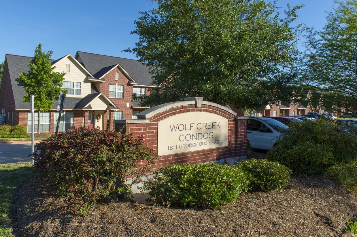 Wolf Creek Condos Apartments in College Station, TX