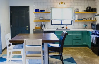 Building Photo - 710 S 2nd St