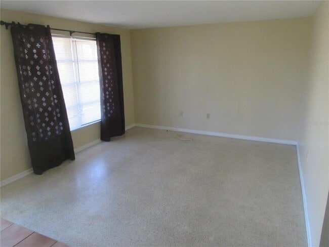 Foto del edificio - 22153 Olean Blvd