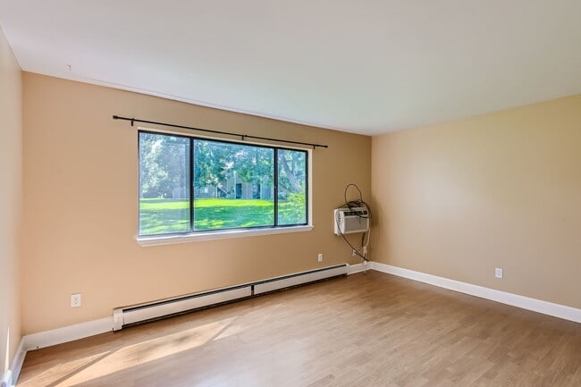 Building Photo - 705 E Drake Road Q21, Fort Collins, CO 80525