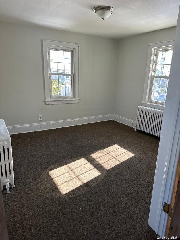 745 Lakeside Dr, Baldwin, NY 11510 Room for Rent in Baldwin, NY