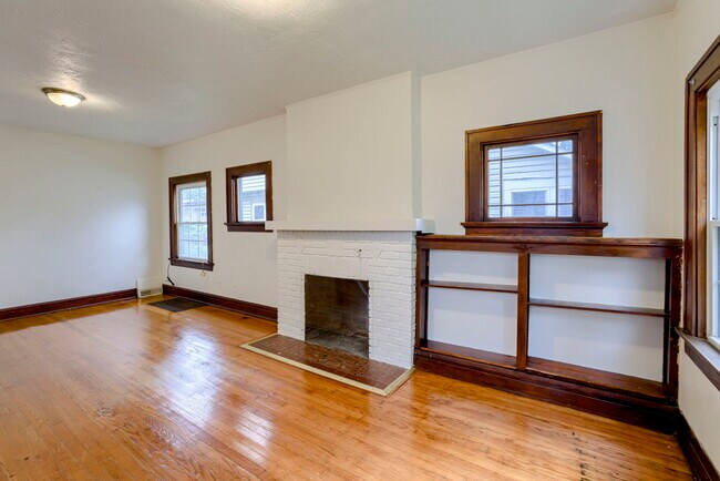 Building Photo - 2516 N 48th St