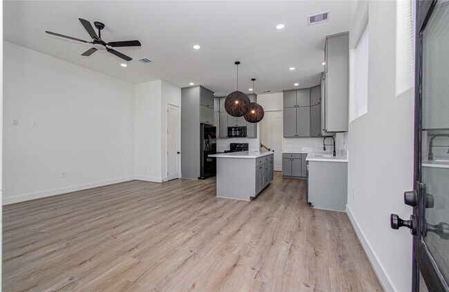 Foto del edificio - 4605 Edison St