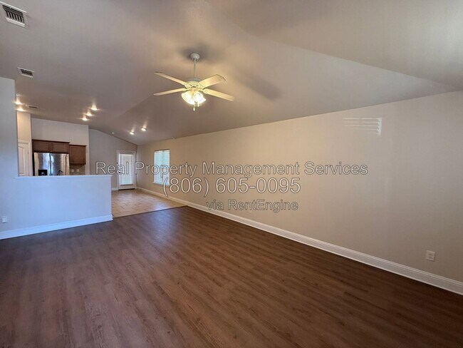 Foto del edificio - 7064 96th St