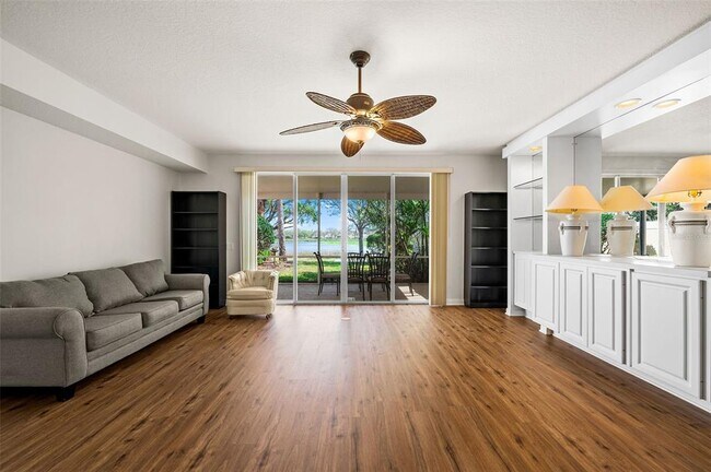 Building Photo - 7560 Andora Dr