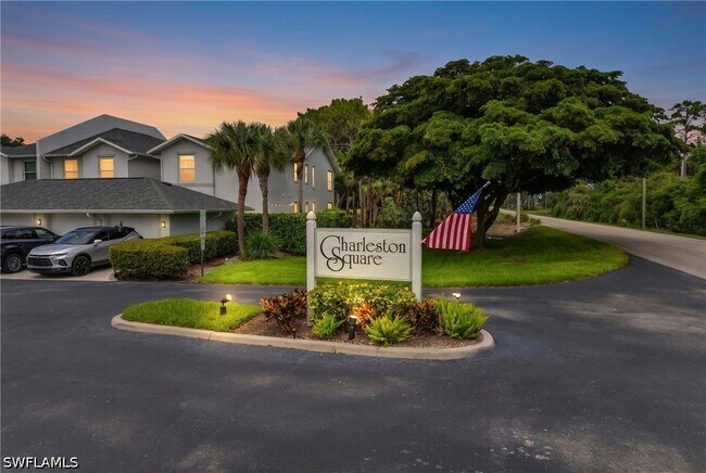 Building Photo - 1320 Charleston Square Dr