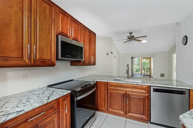 Building Photo - 389 Estero Ct