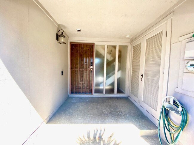 Building Photo - FOR RENT -  3 Bd/2 Ba 1,392 Sf In Friars Village Community, Townhome In San Diego Fashion Valley ...