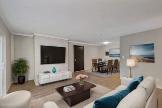 Building Photo - 4304 Batavia Meadows Dr