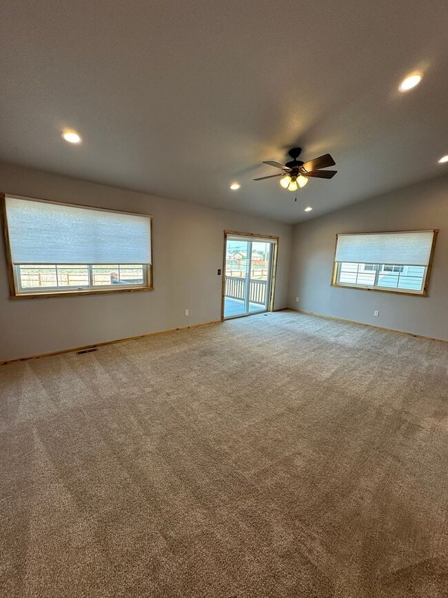 Building Photo - BEAUTIFUL NEWER CONSTRUCTION! 3 BEDROOMS, ...