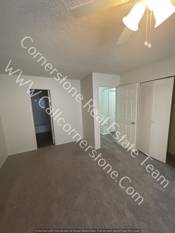 Building Photo - 2271 Split Rock Dr