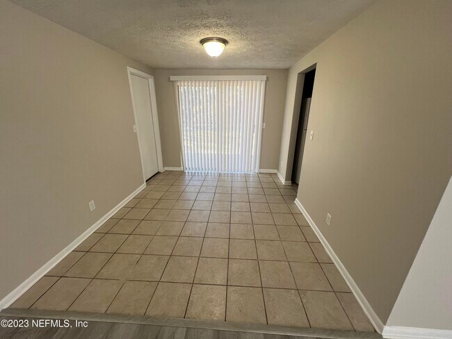 Building Photo - 7635 Praver Dr E