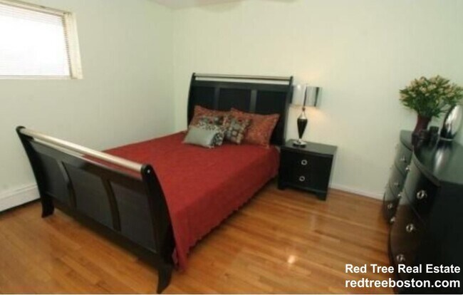 Foto del edificio - 1643 Cambridge St