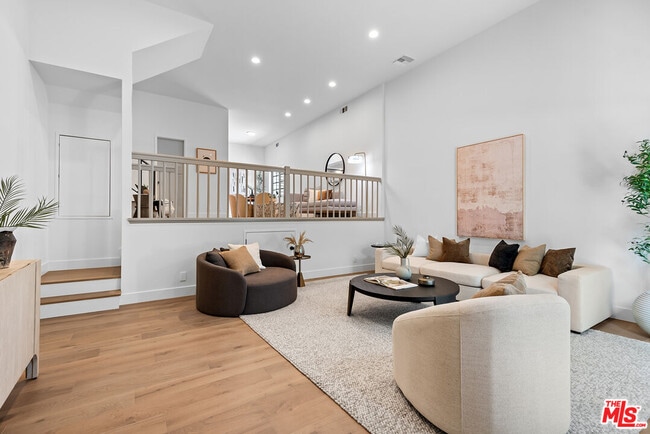 Foto del edificio - 3516 Vía Dolce